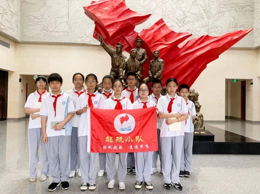 营救迷路的小男孩